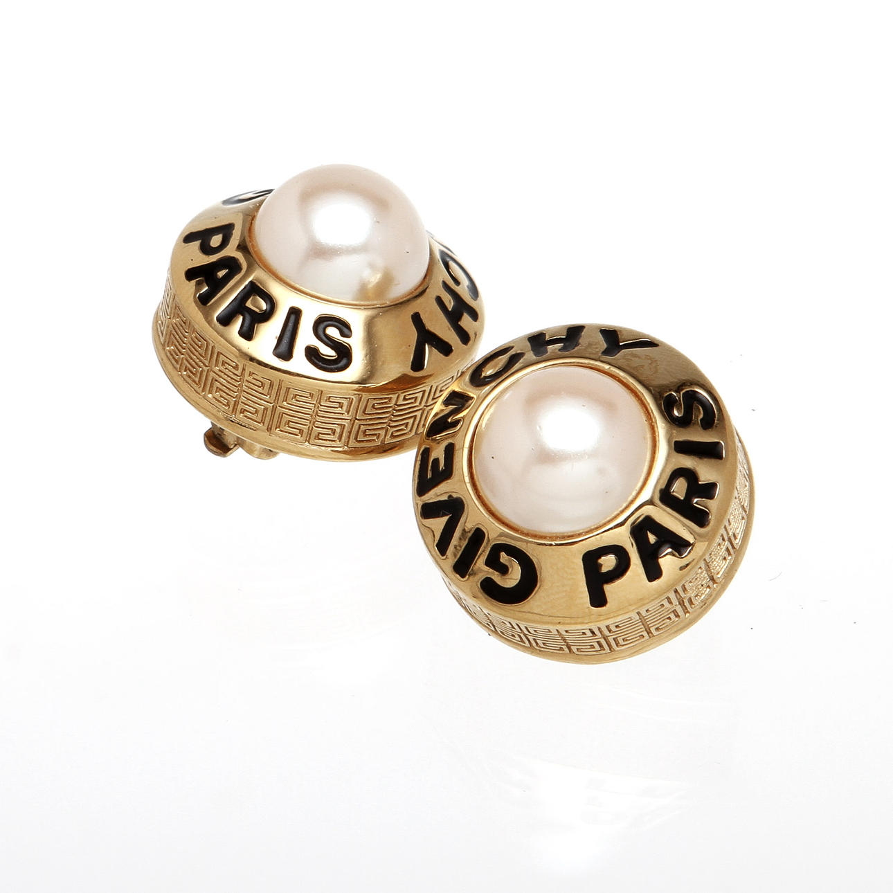 ÖRHÄNGEN, ett par, gulmetall och imitationspärlor, Givenchy.