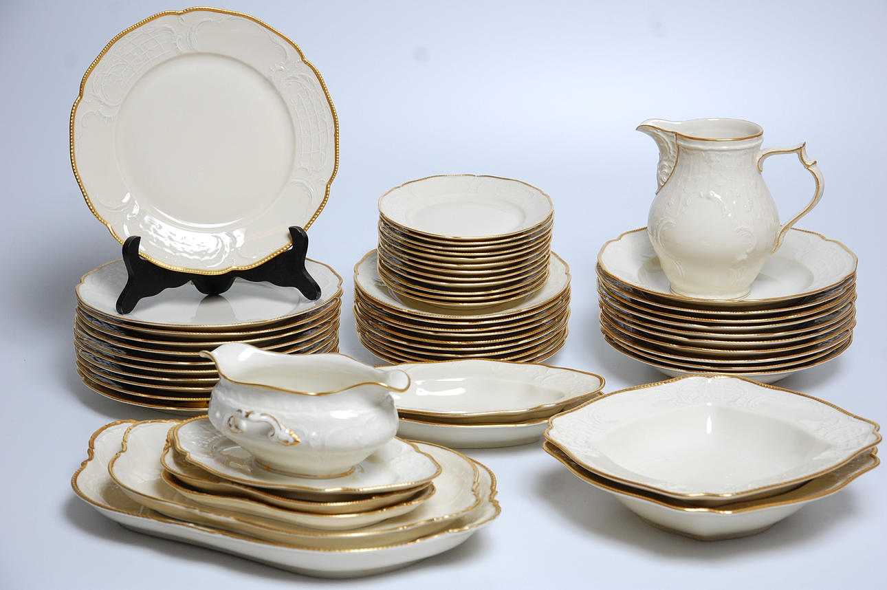 MATSERVIS, 53 delar, porslin, Sanoussi, Rosenthal.