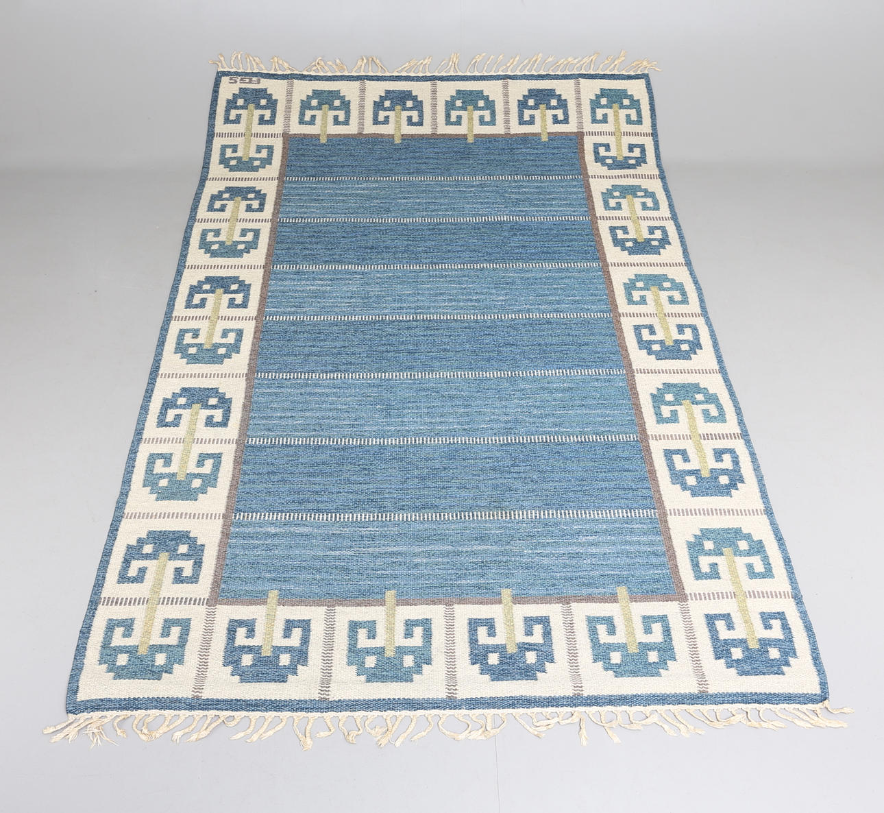 ANNA-GRETA SJÖQVIST. Rölakan matta, 234 x 166 cm.