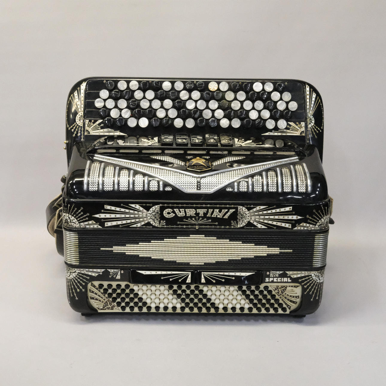 CURTINI SPECIAL. ACCORDION.