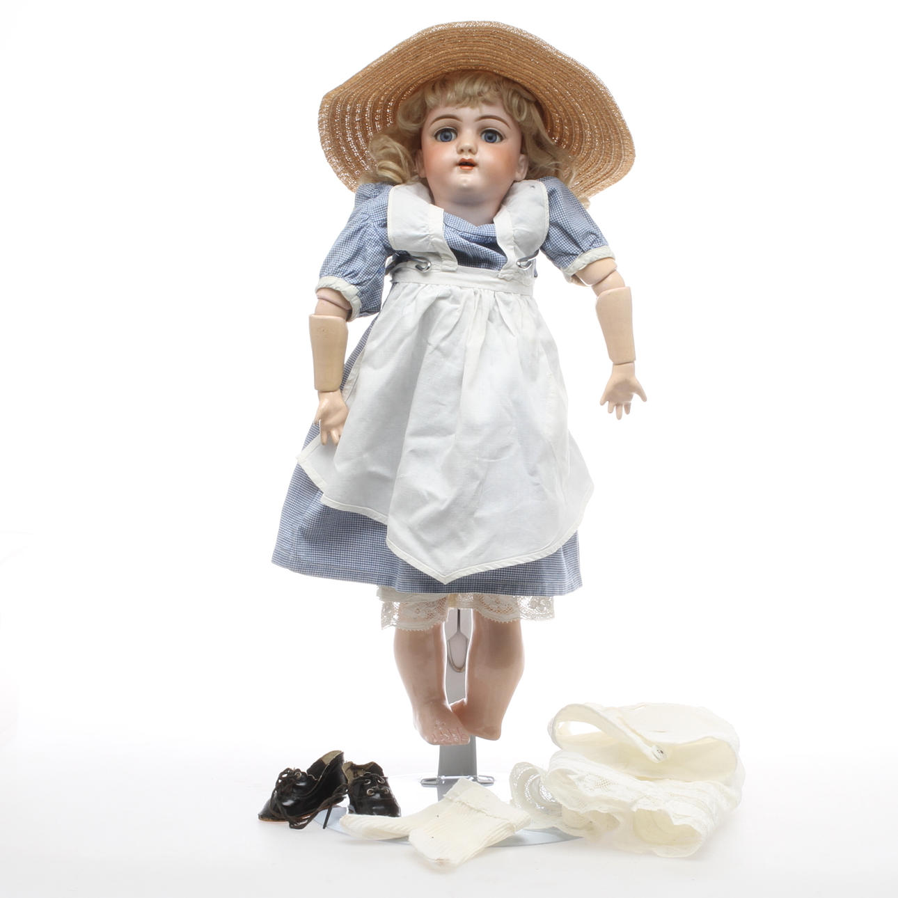 DOCKA, biskvihuvud märkt 109, massakropp märkt Handwerck.