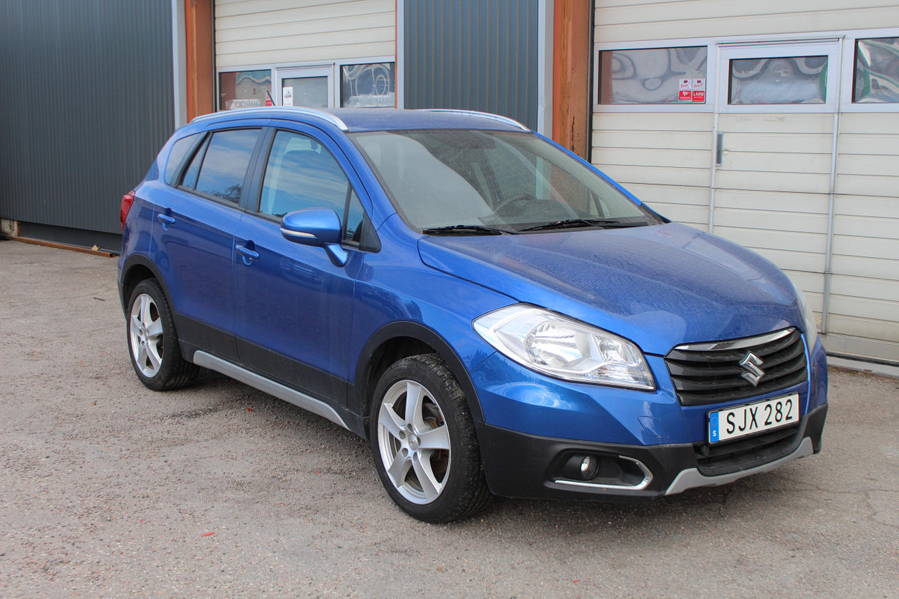 2015 Suzuki S-Cross SX4.