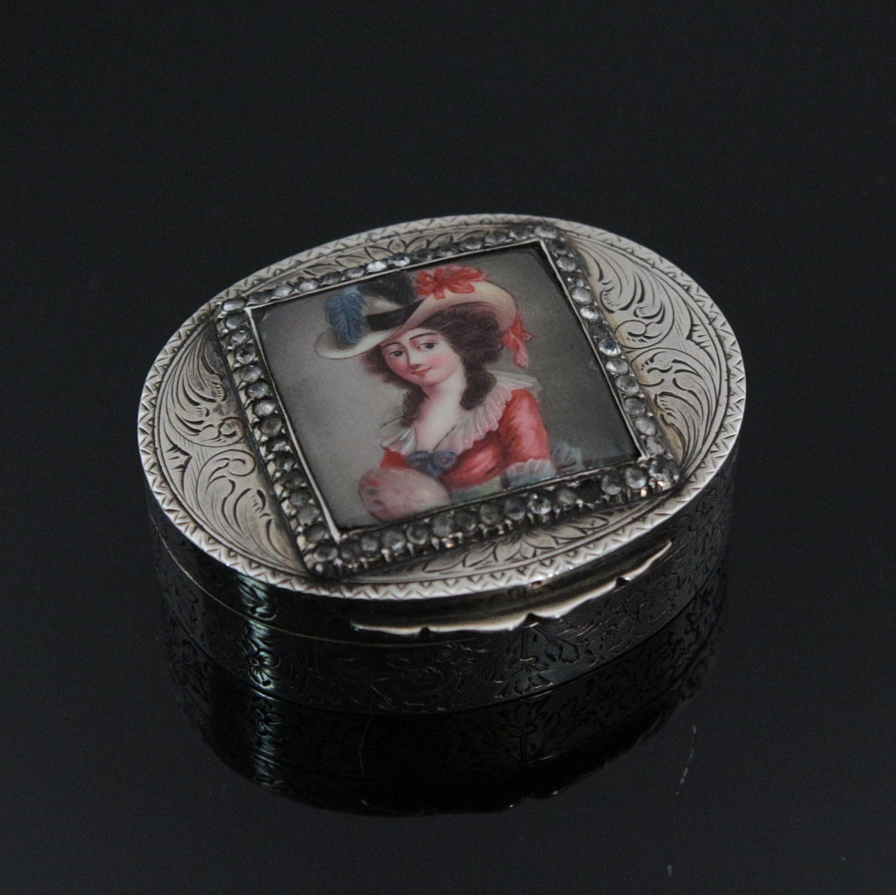 Antike Dose mit Miniaturmalerei, Silber.