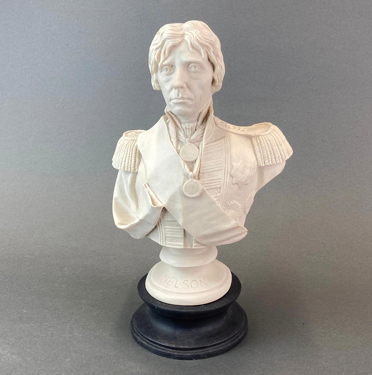 BÜSTE VON ADMIRAL NELSON.