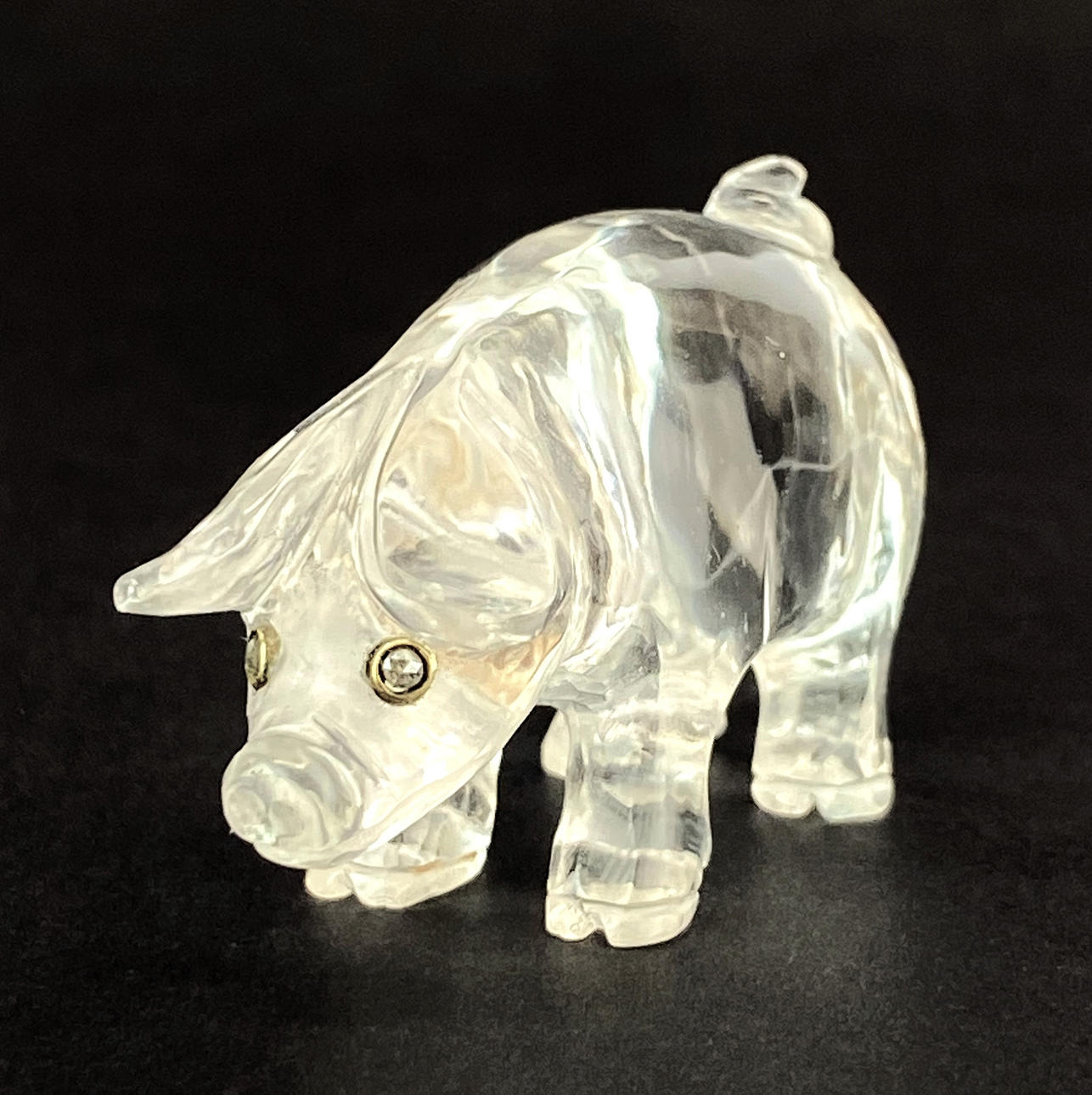 ROCK CRYSTAL GRIS MED DIAMANT ÖGON.