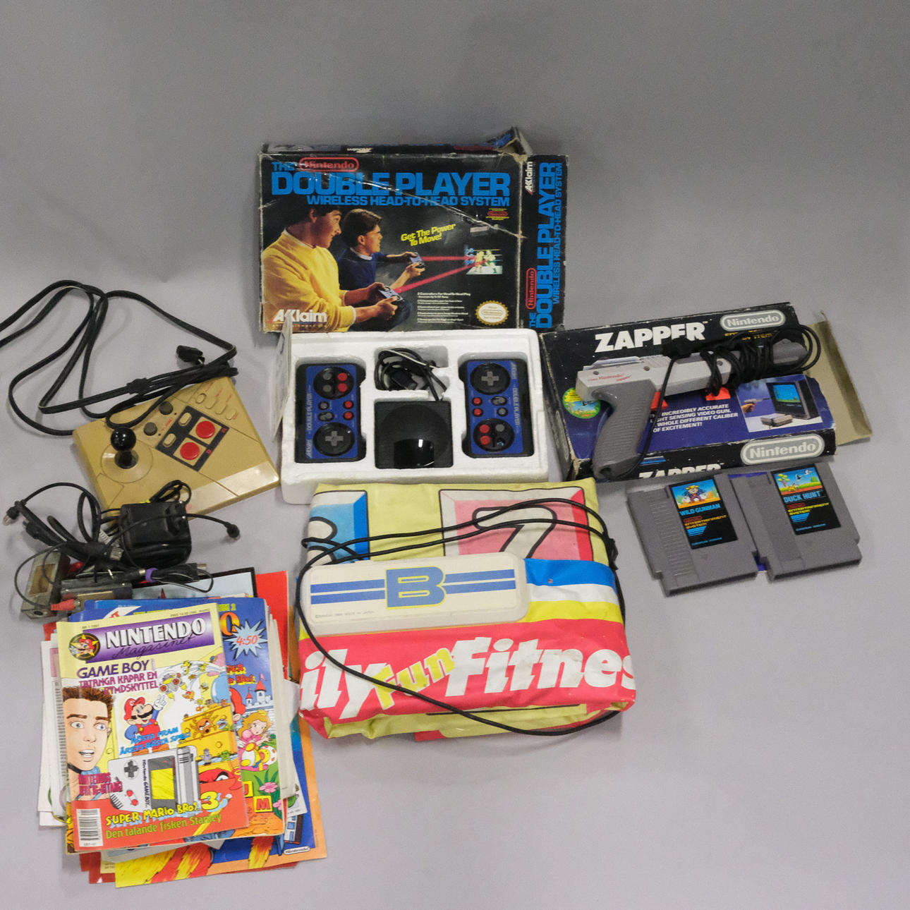 ACCESSORIES FOR NINTENDO NES, INCLUDING DOUBLE PLAYER.