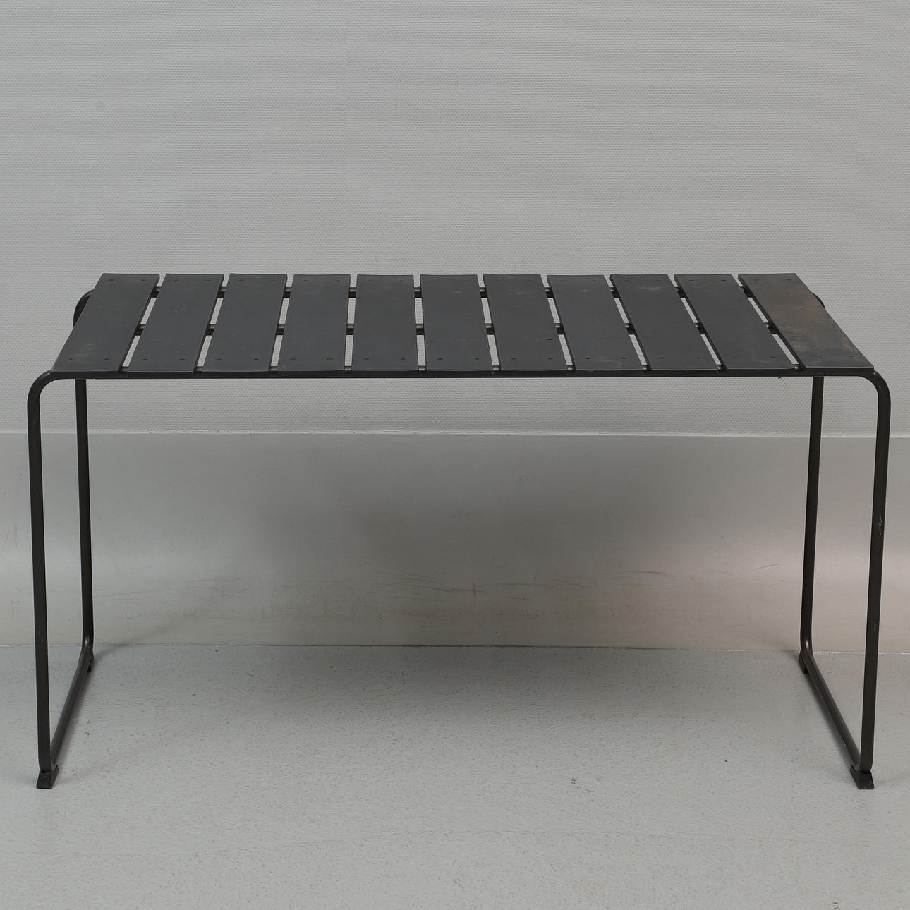 GARTENTISCH, Stahl & Kunststoff, "Ocean", Mater, zeitgenössisch.