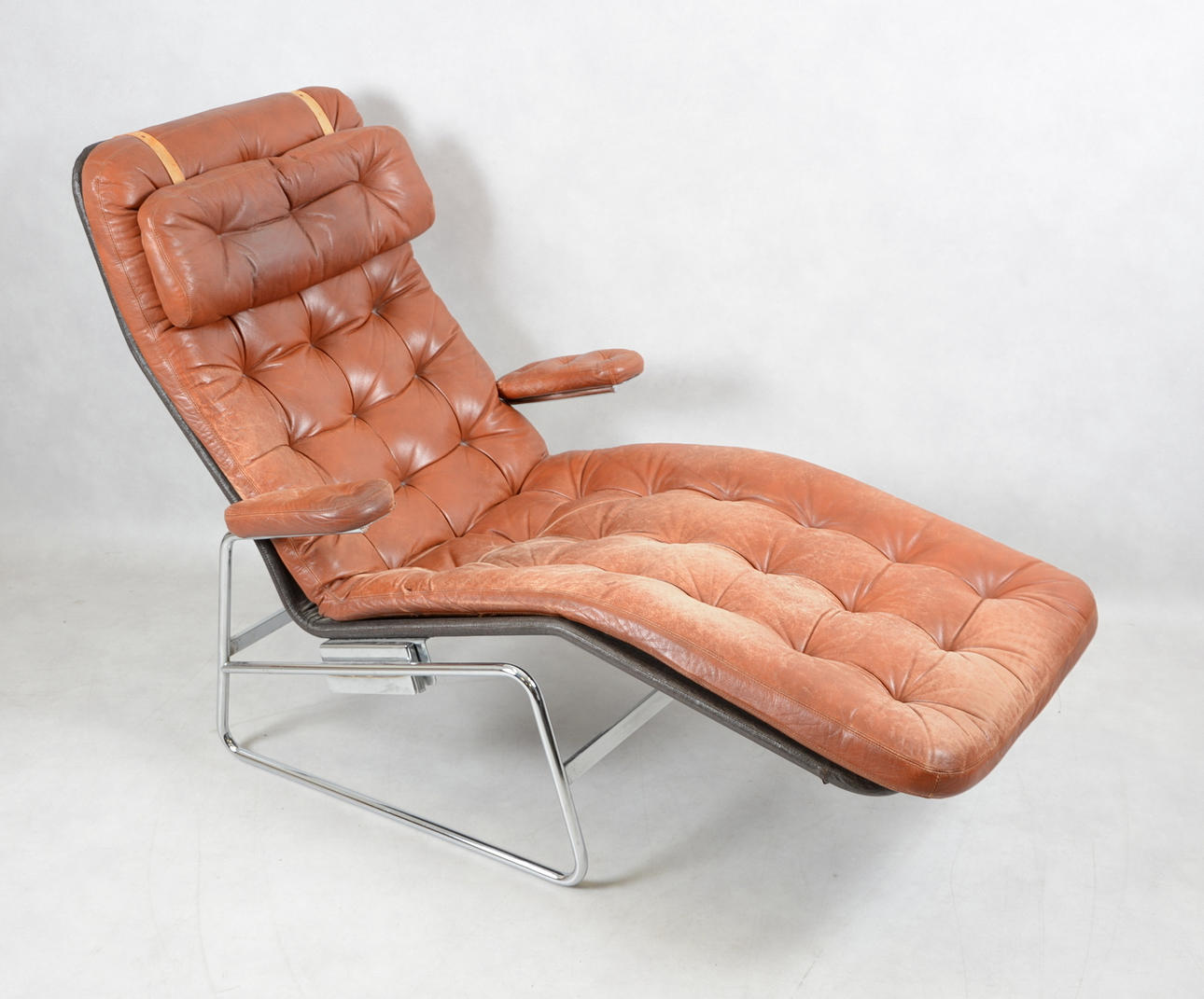 VILFÅTÖLJ. "Fenix", Sam Larsson, Dux, 1980-tal.