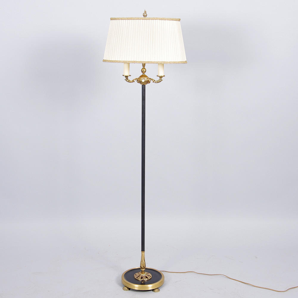 GOLVLAMPA, 2-armad, svartmålad metall/mässing.