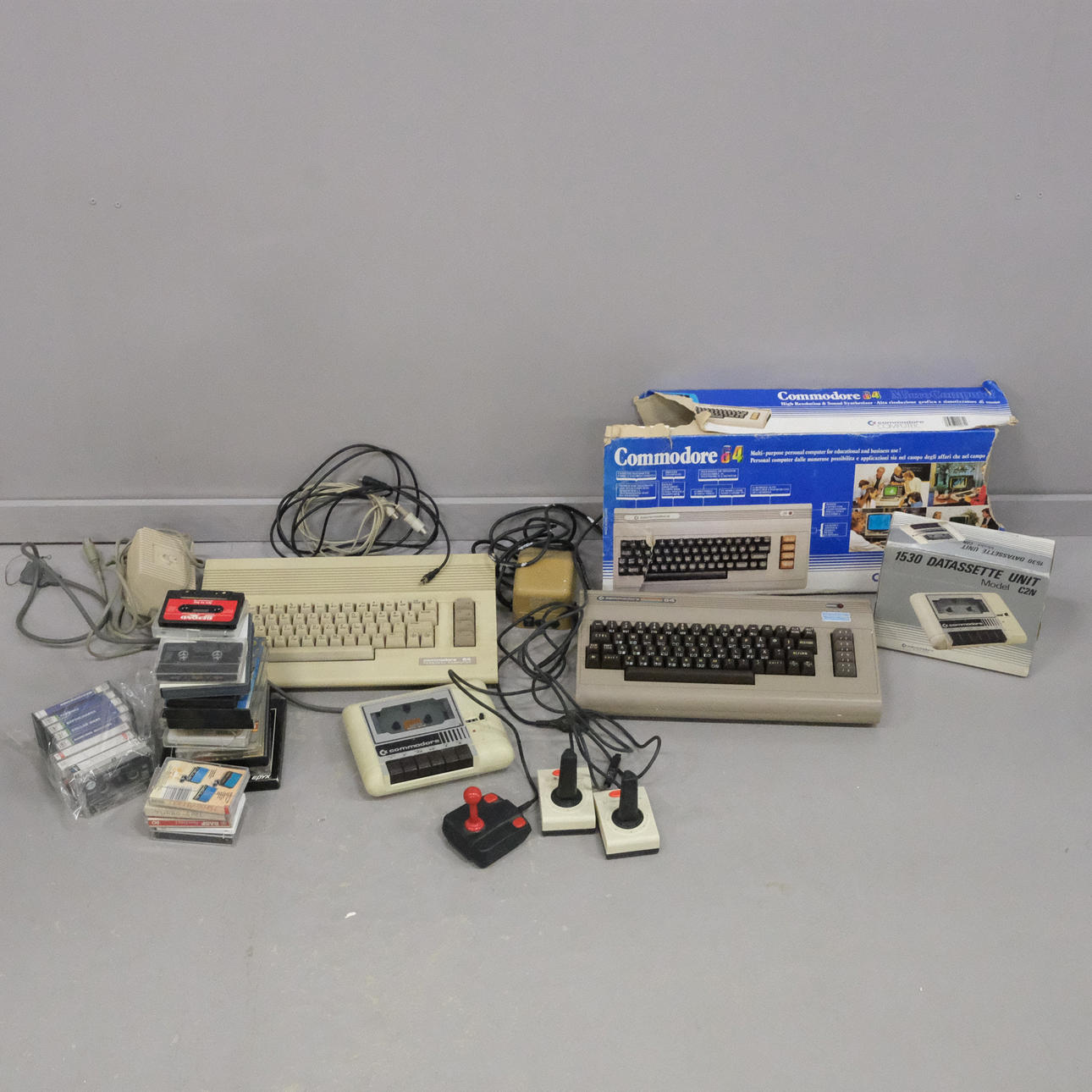 TWO COMMODORE 64 WITH ACCESSORIES.