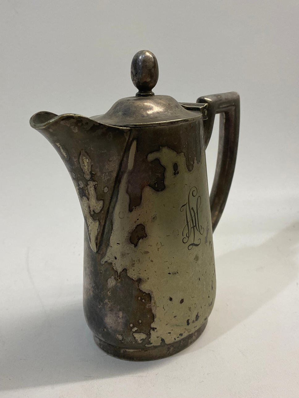 A SECOND WORLD WAR GERMAN LEIBSTANDARTE-SS COFFEE POT. Weapons ...