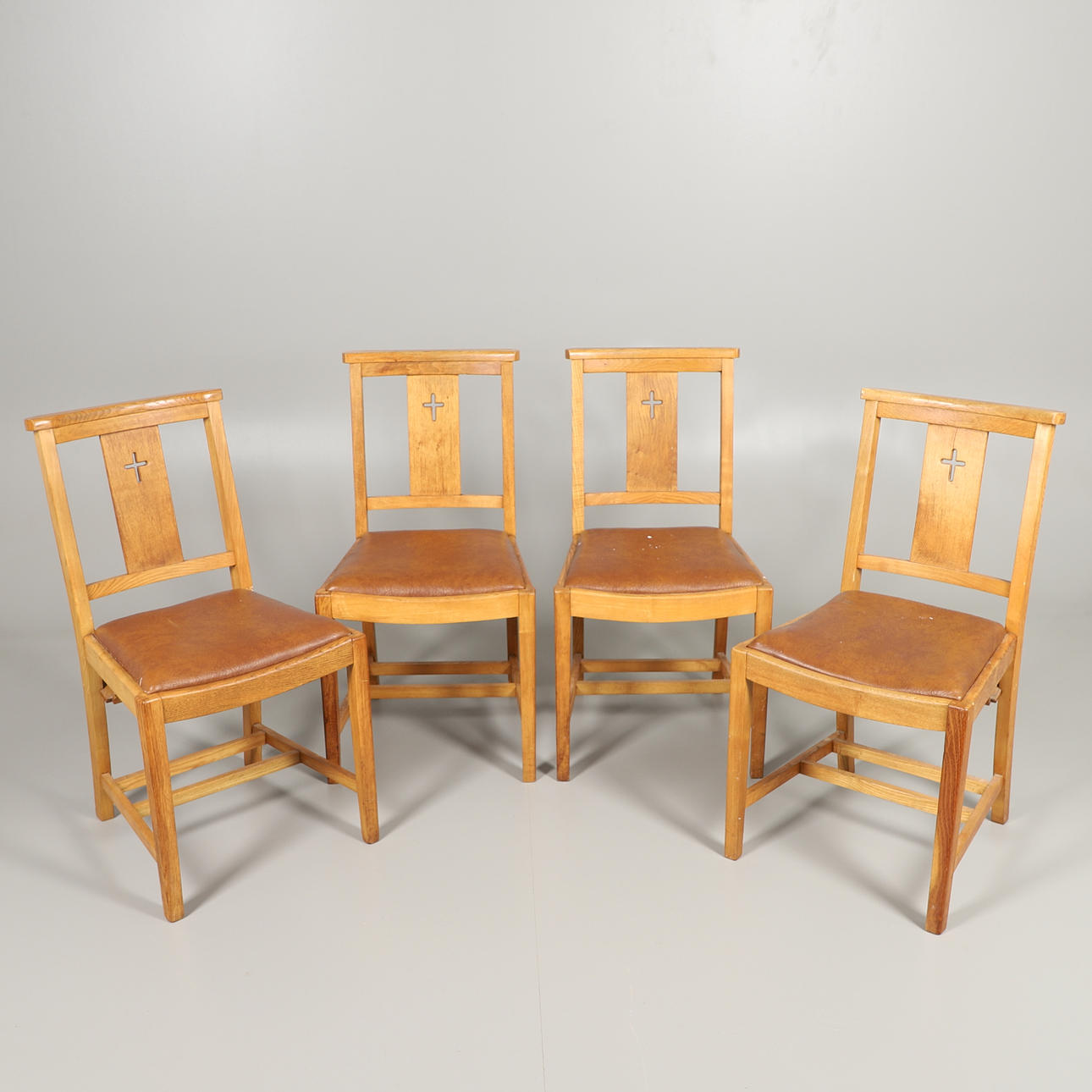 KYRKSTOLAR, FYRA STYCKEN, EK.