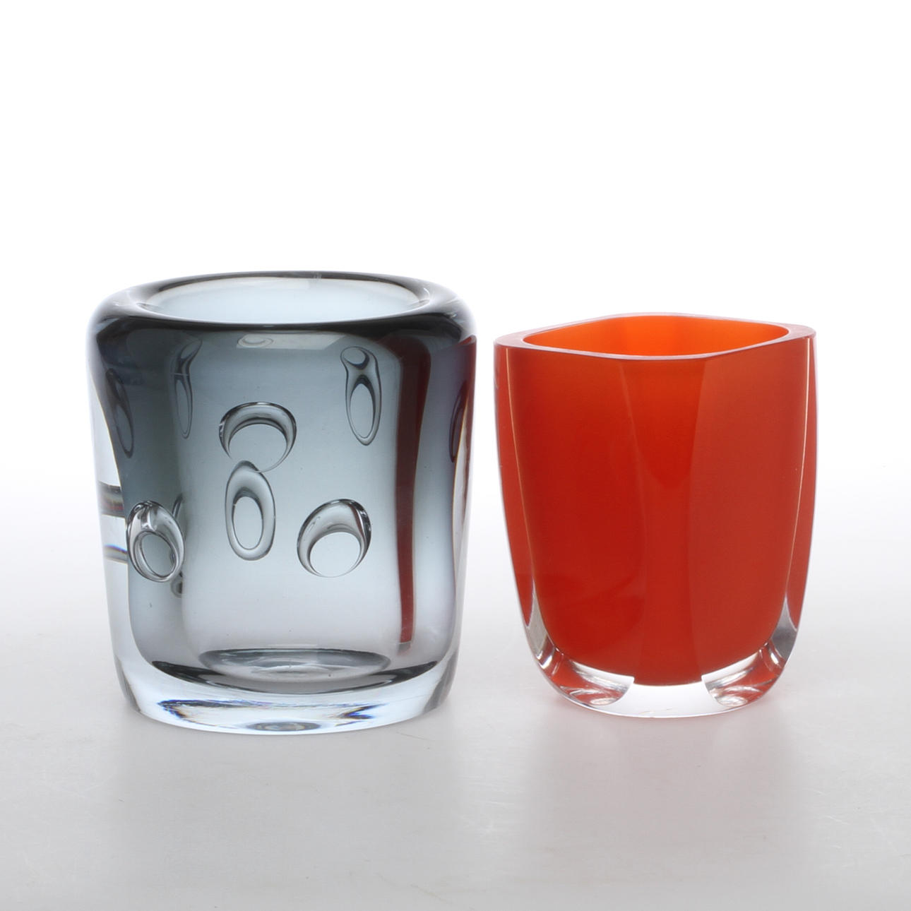 VASER, 2 st, glas, Asta Strömberg, Strömbergshyttan och Sigurd Persson, Kosta.