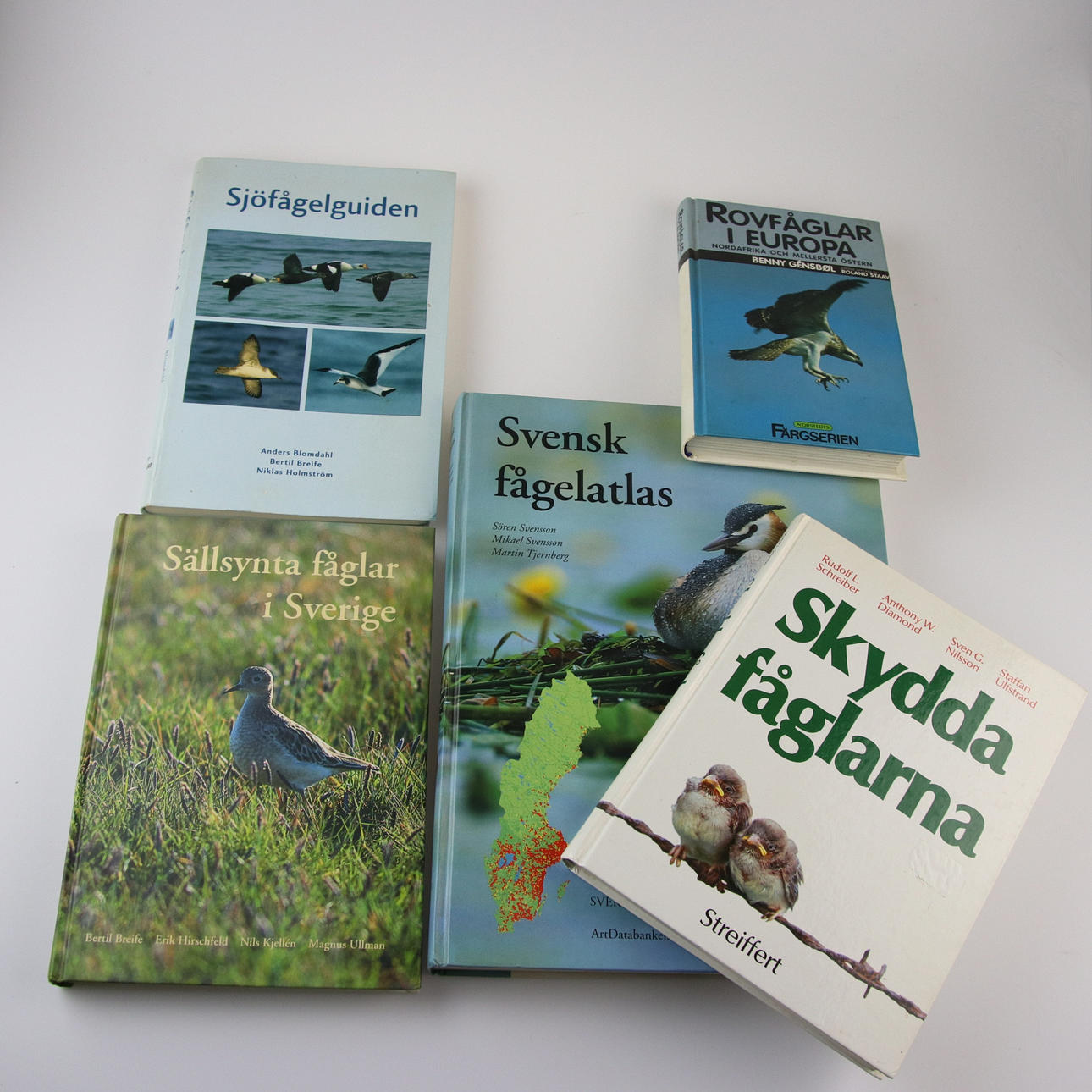 VOGELBÜCHER, 5-tlg. u.a. "Schwedischer Vogelatlas".