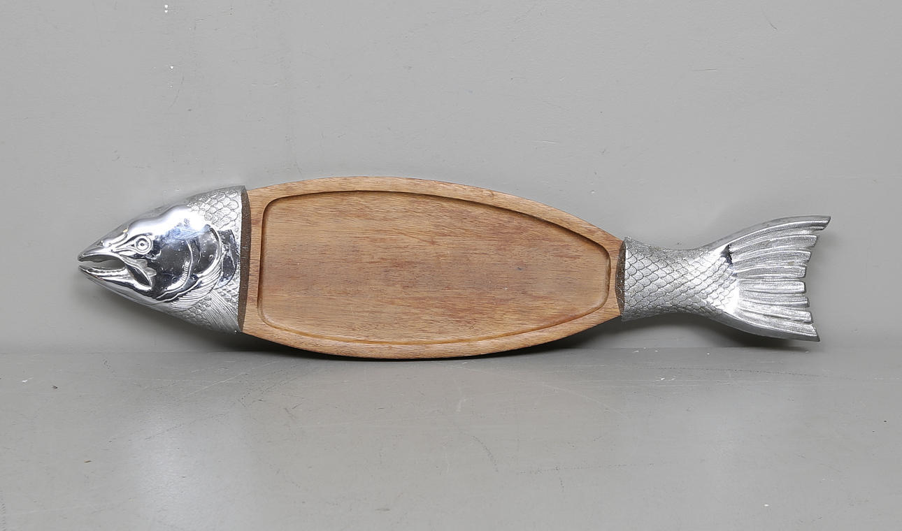 SKÄRBRÄDE/FISKFAT, trä och vitmetall, 1900-tal.