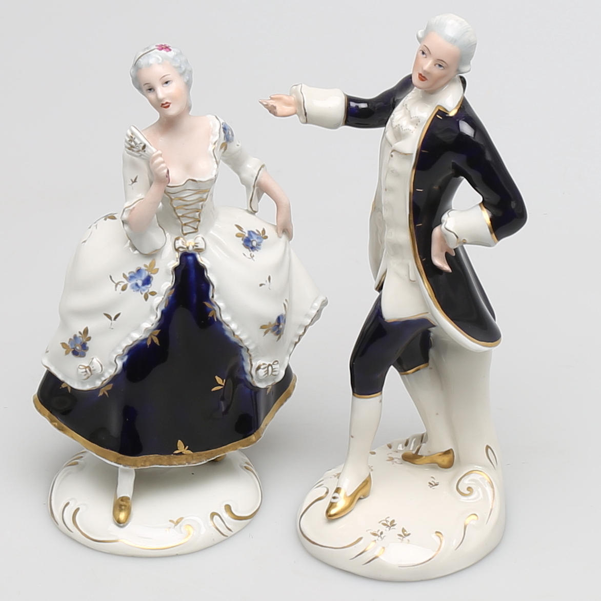 FIGURINER, 2 st, rokokostil, Royal Dux.