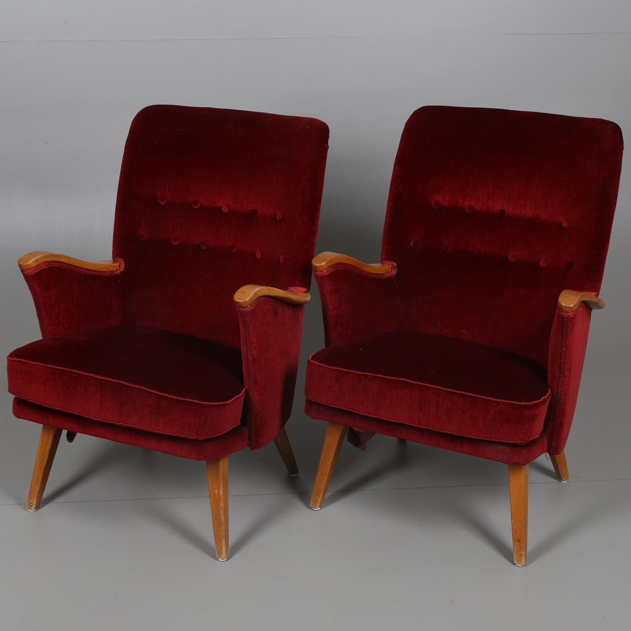 FÅTÖLJER, ett par, 1900-tal.