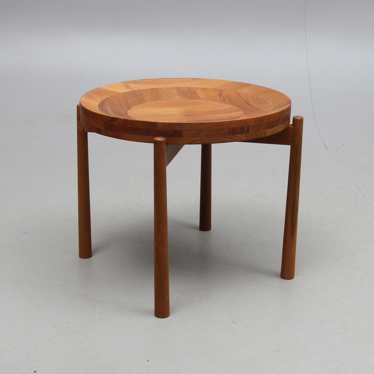 BORD, design Jens Quistgaard, Källemo, omkring 1900-talets mitt.