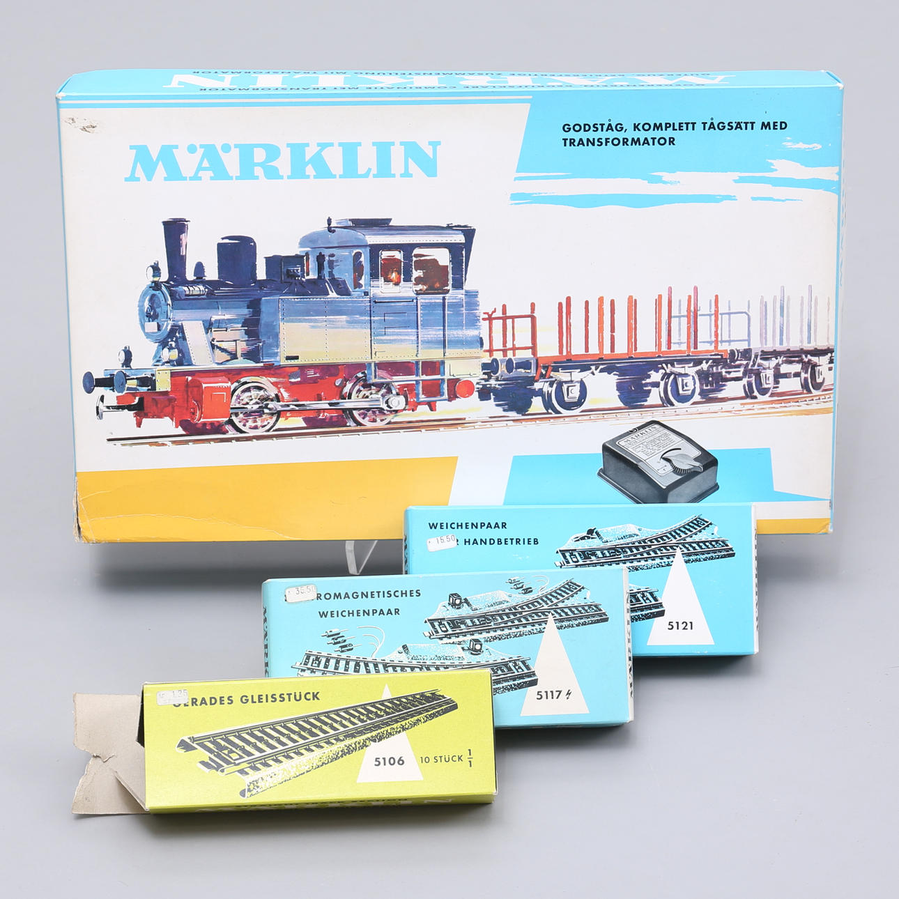 MÄRKLIN, Train set 2915 and extra rails, Germany, 1900s.