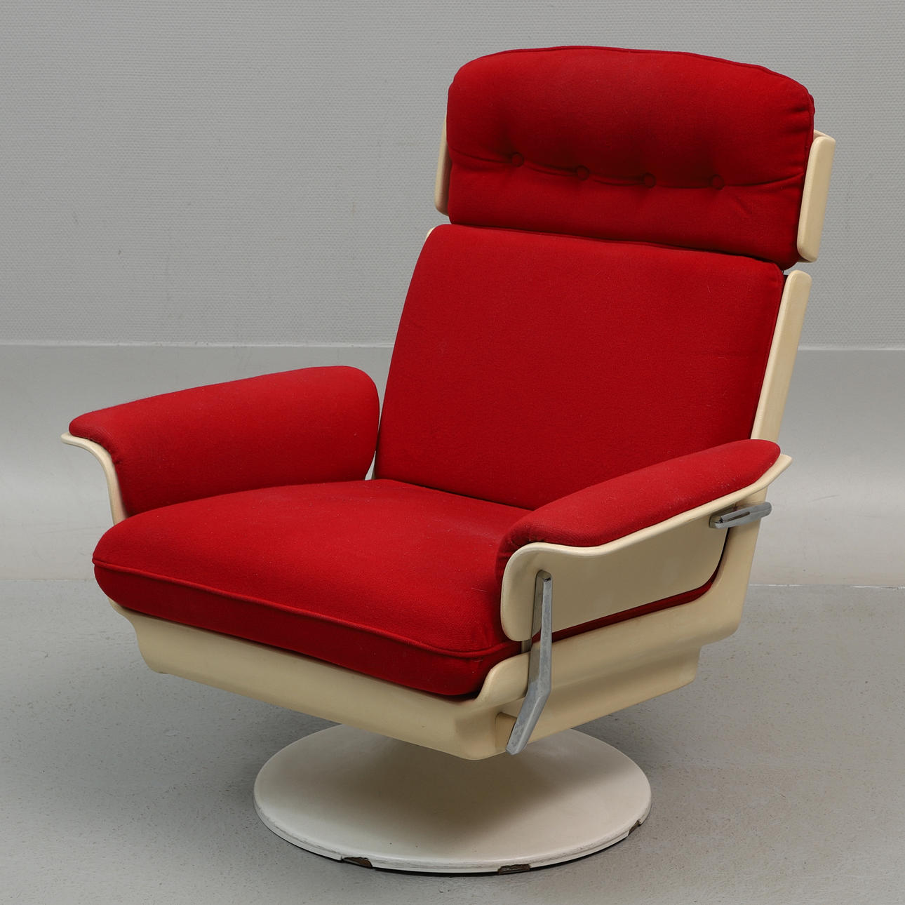 LÆNESTOL, rumalder, plastik, 1970'erne.