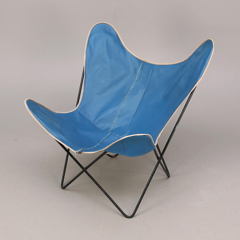 FLADDEMUSFÅTÖLJ, blå galon, 1900-talets mitt.