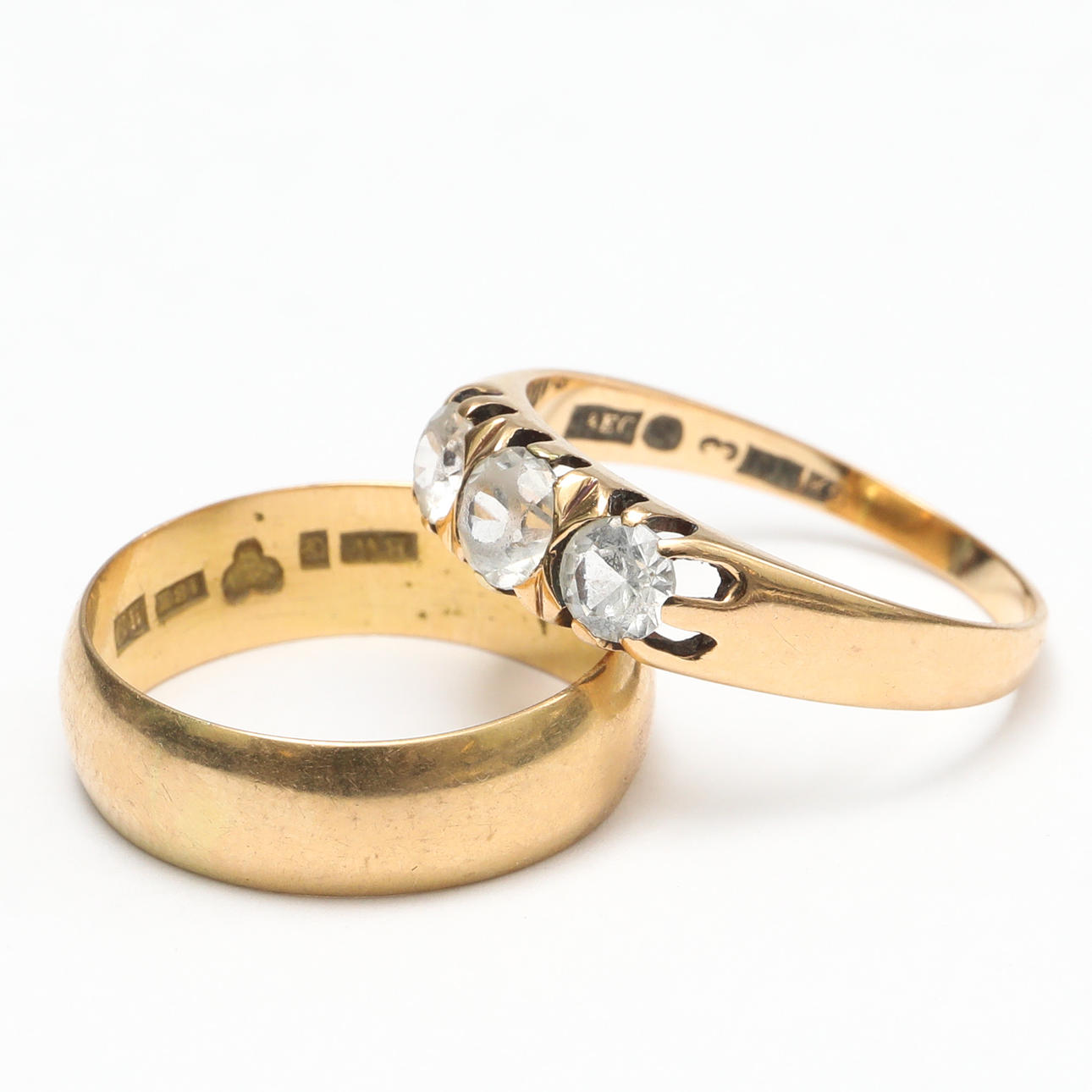 RINGE, Goldringe, 18 Karat, 7,16 Gramm.