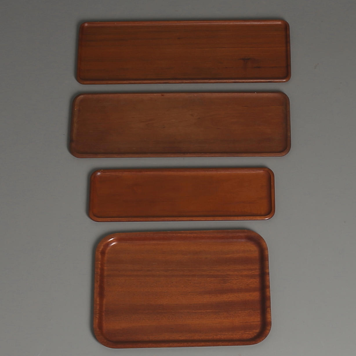 BRICKOR, 4 st, teak, bl.a. Karl Holmberg, Götene. 1950/60-tal.