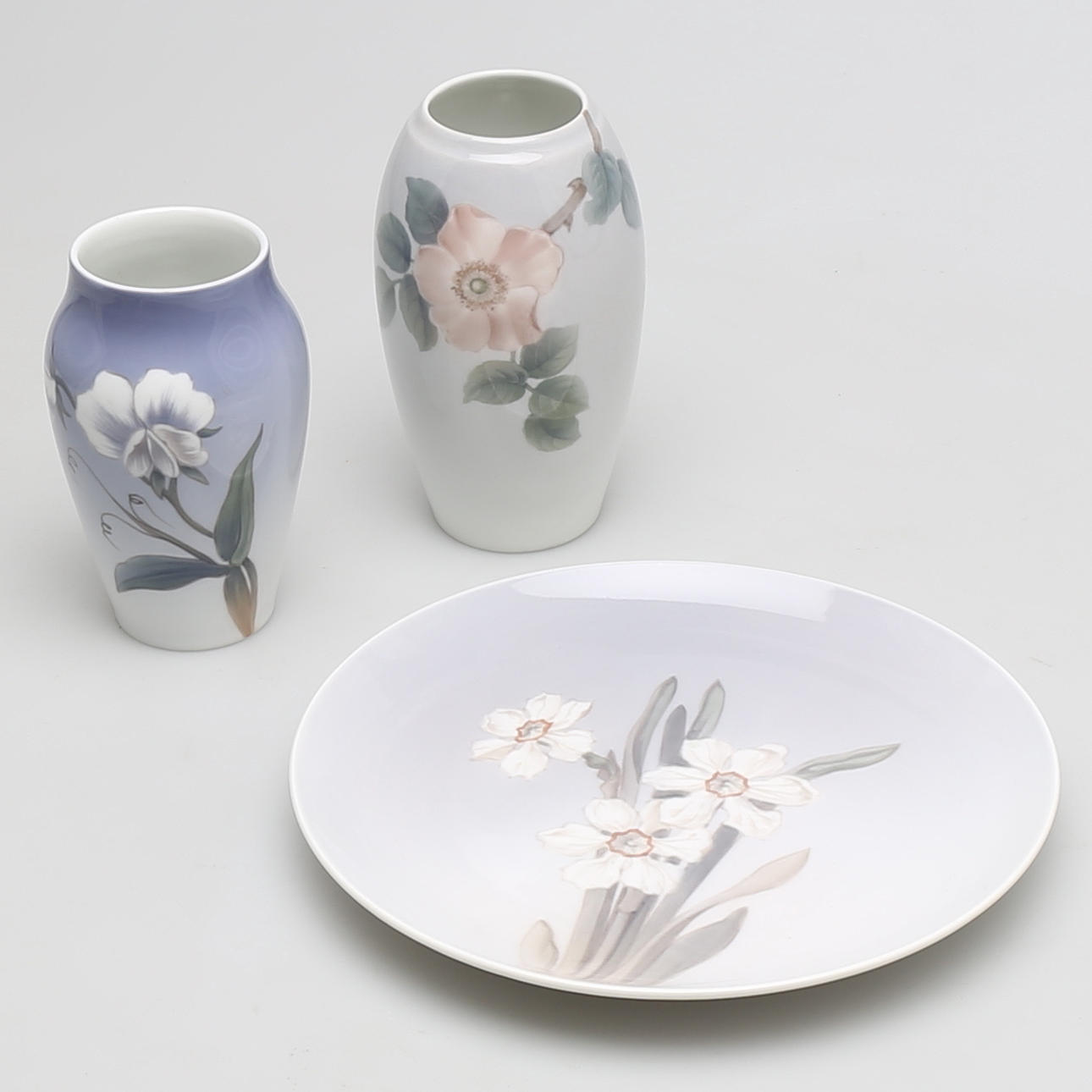 PARTI DANSKT PORSLIN, 3 delar, Royal Copenhagen samt Bing & Gröndahl.