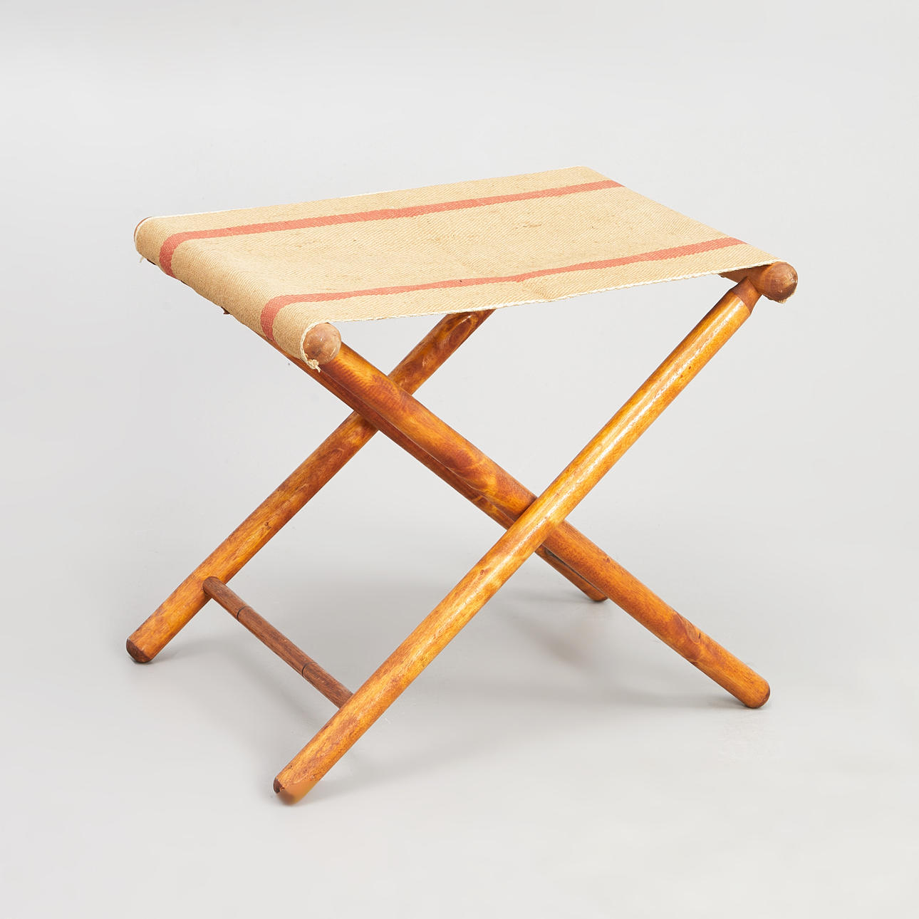 DECK PALLET, folding, colonial style, early 20th century.