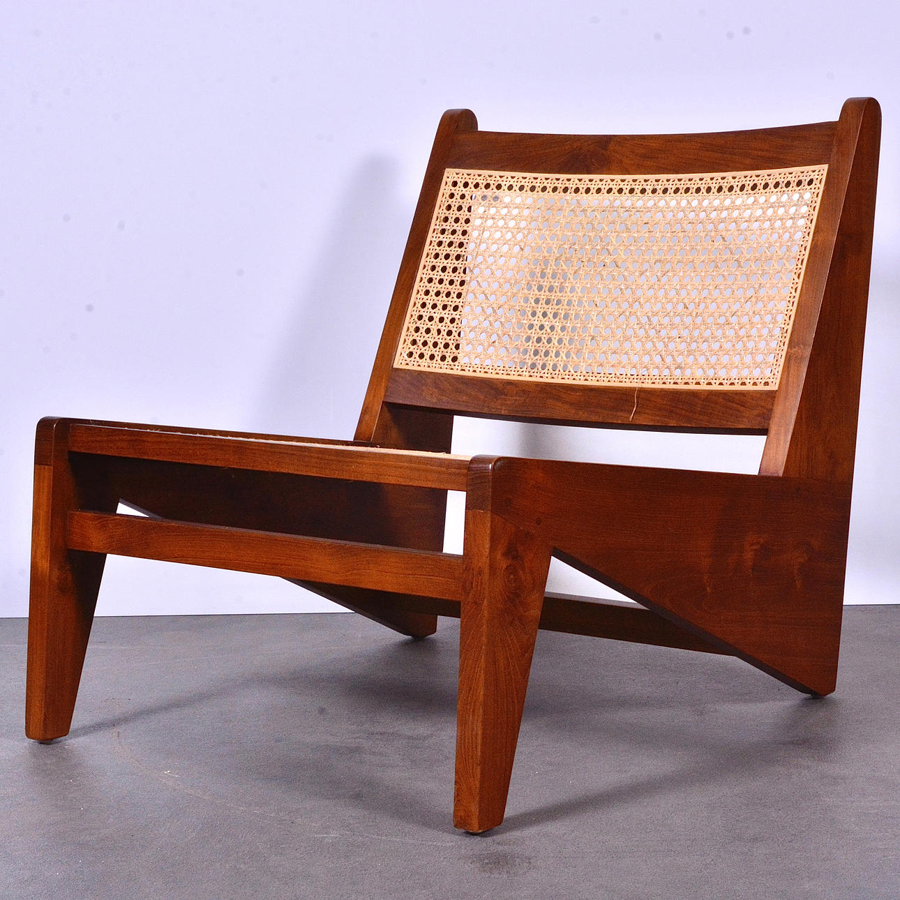 LOUNGEFÅTÖLJ, rotting/teak, samtida.