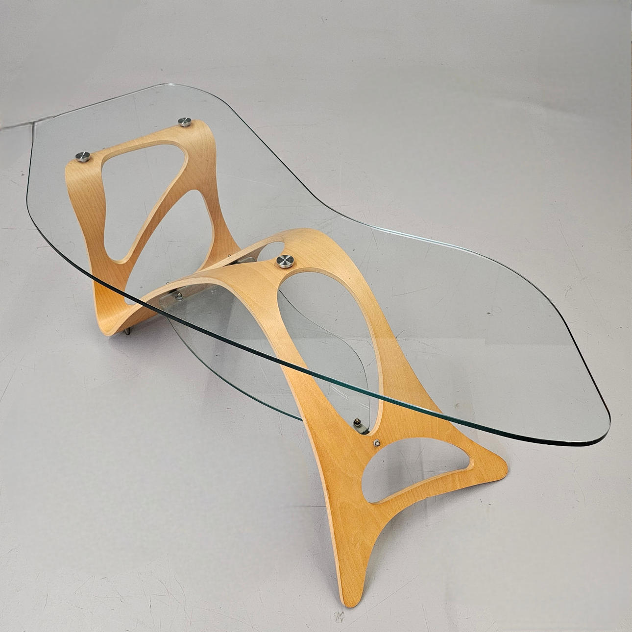 ZANOTTA. MODELO ARABESCO CM. MESA AUXILIAR.