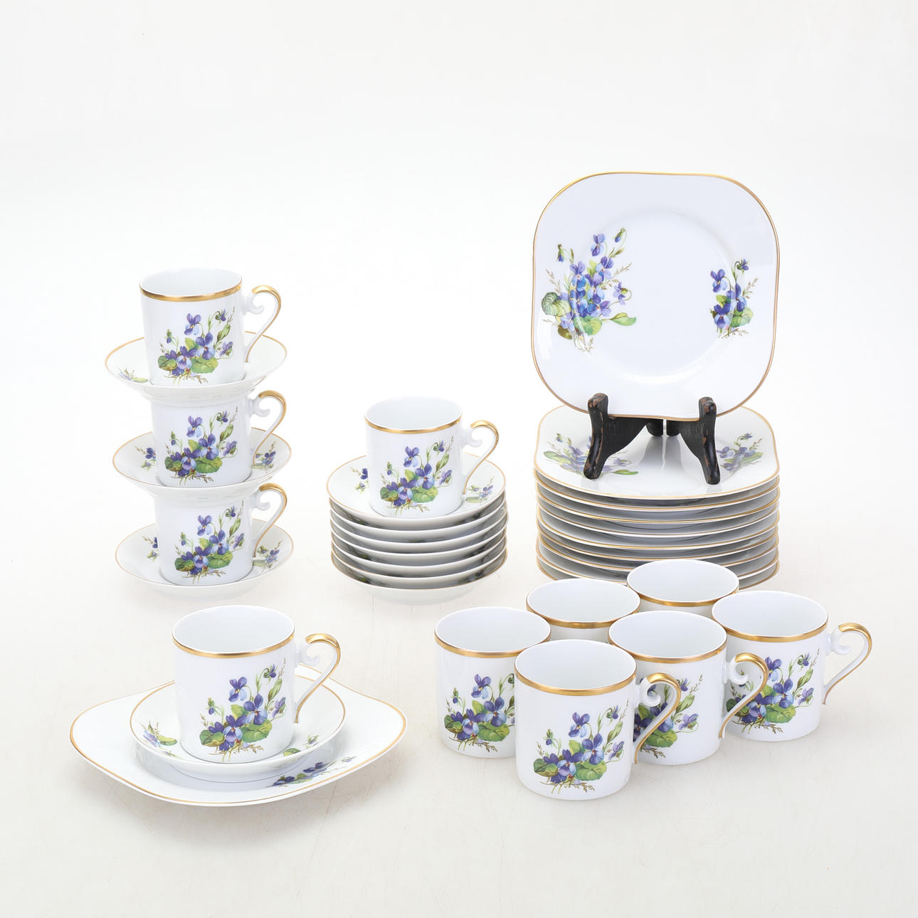 KAFFESERVIS, Hackefors Viol, 33 delar. Keramik & Porslin - Europeiskt ...