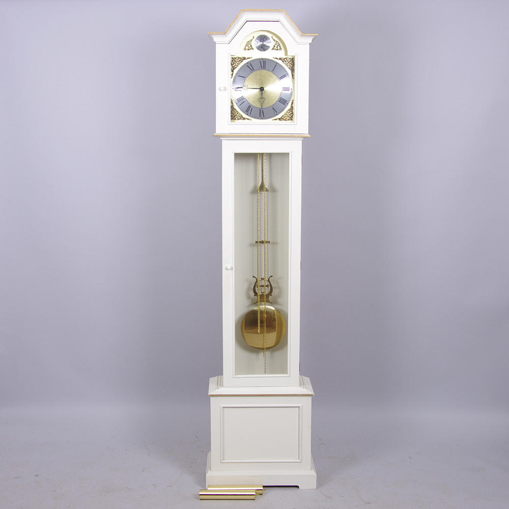 GOLVUR, vitmålat med bronseringar, Tempus Fugit, 1900-talets andra hälft.