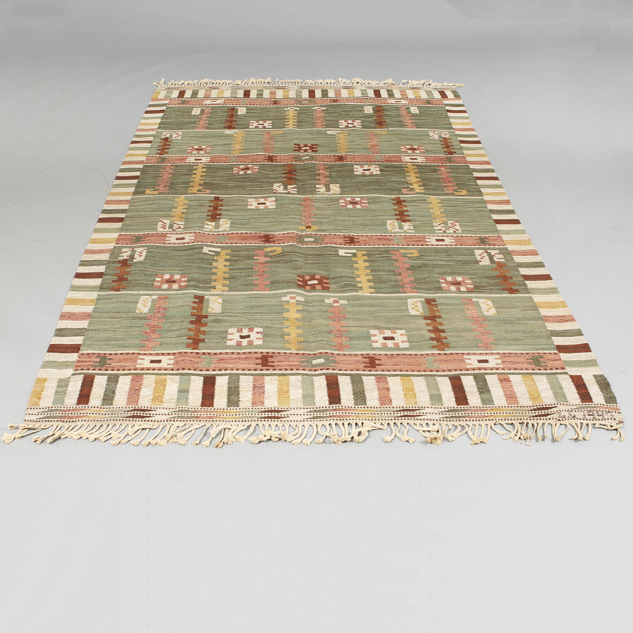 MATTA, rölakan, signerad, 310 x 197 cm.