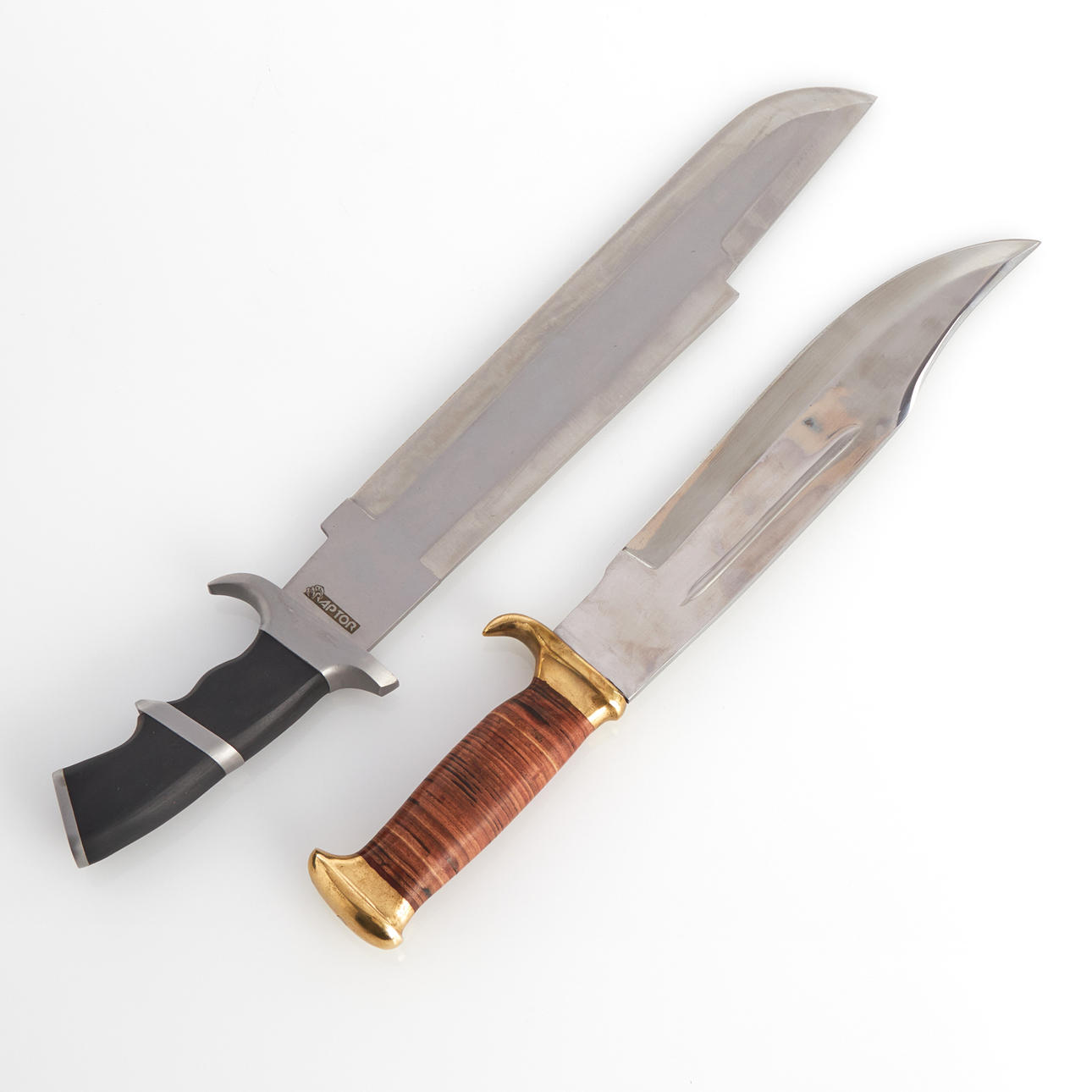 KNIVE, (2), Bowie kniv el Raptor machete.