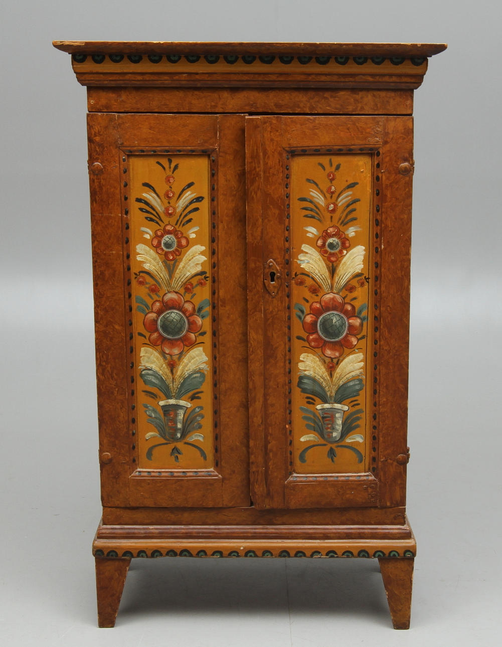 SKÅP, allmoge, 1800-tal.