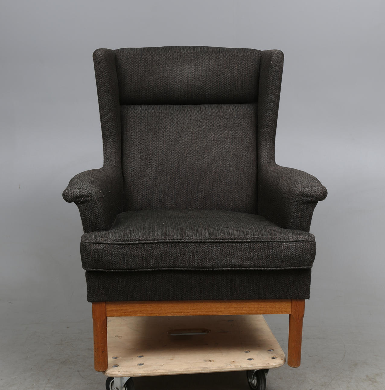 ÖRONLAPPSFÅTÖLJ, Kocks snickerifabriker, Trelleborg, 1960-tal.