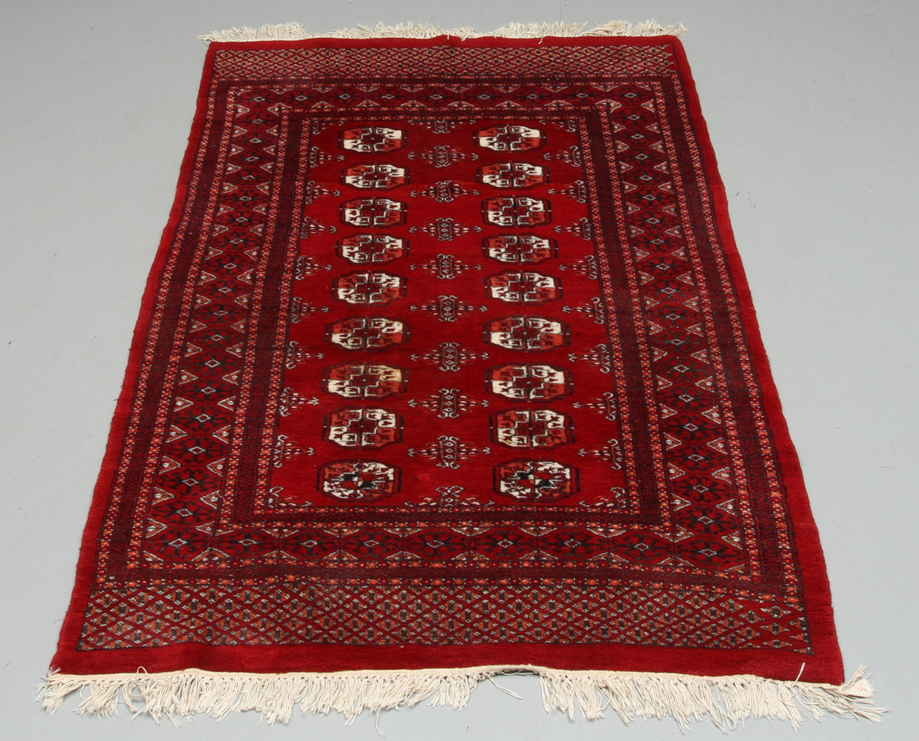 MATTA orientalisk, ca 180 x 124 cm.