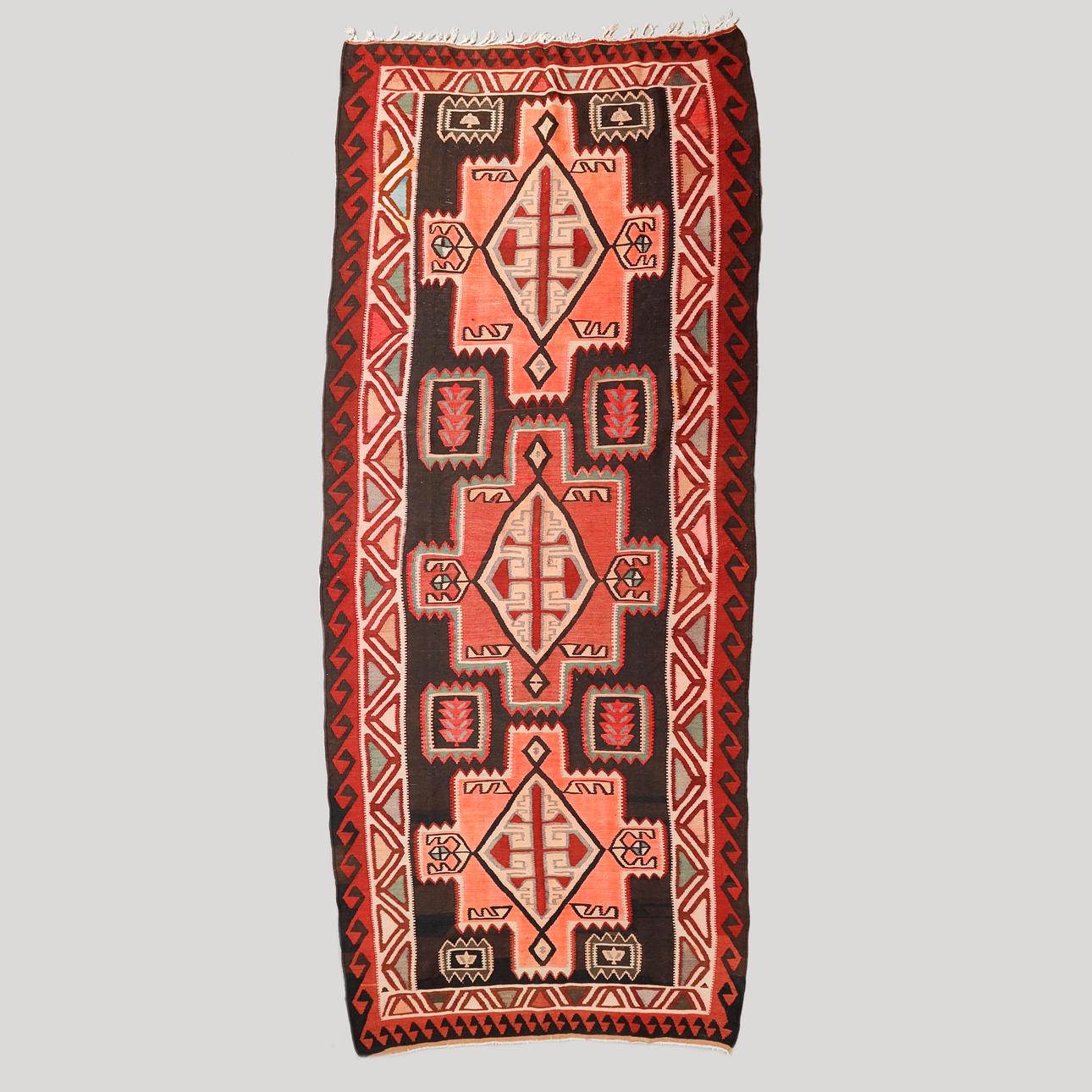 MATTA, Kilim, 395 x 180 cm. Mattor & Textil - Mattor - Auctionet