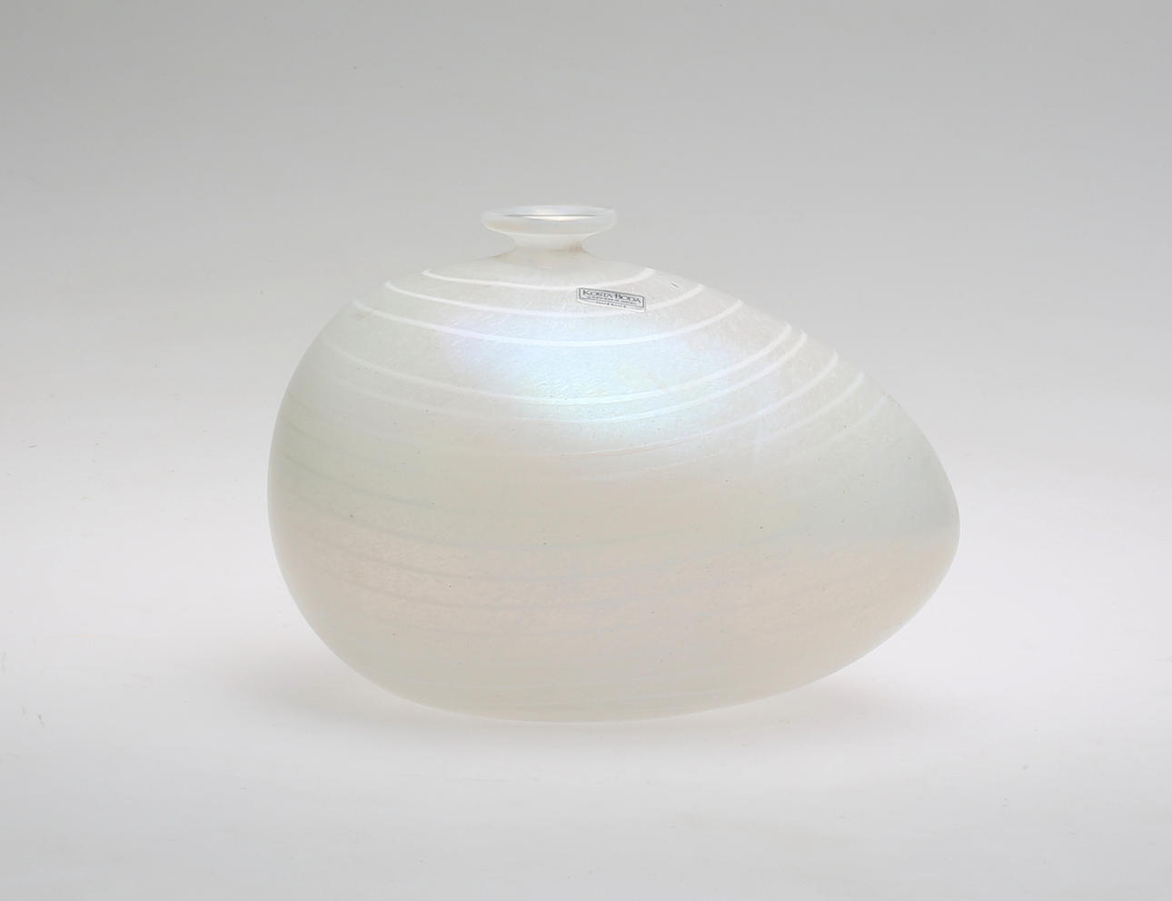 KONSTGLAS, "Aphrodite" Bertil Vallien, Kosta Boda Artist Collection.