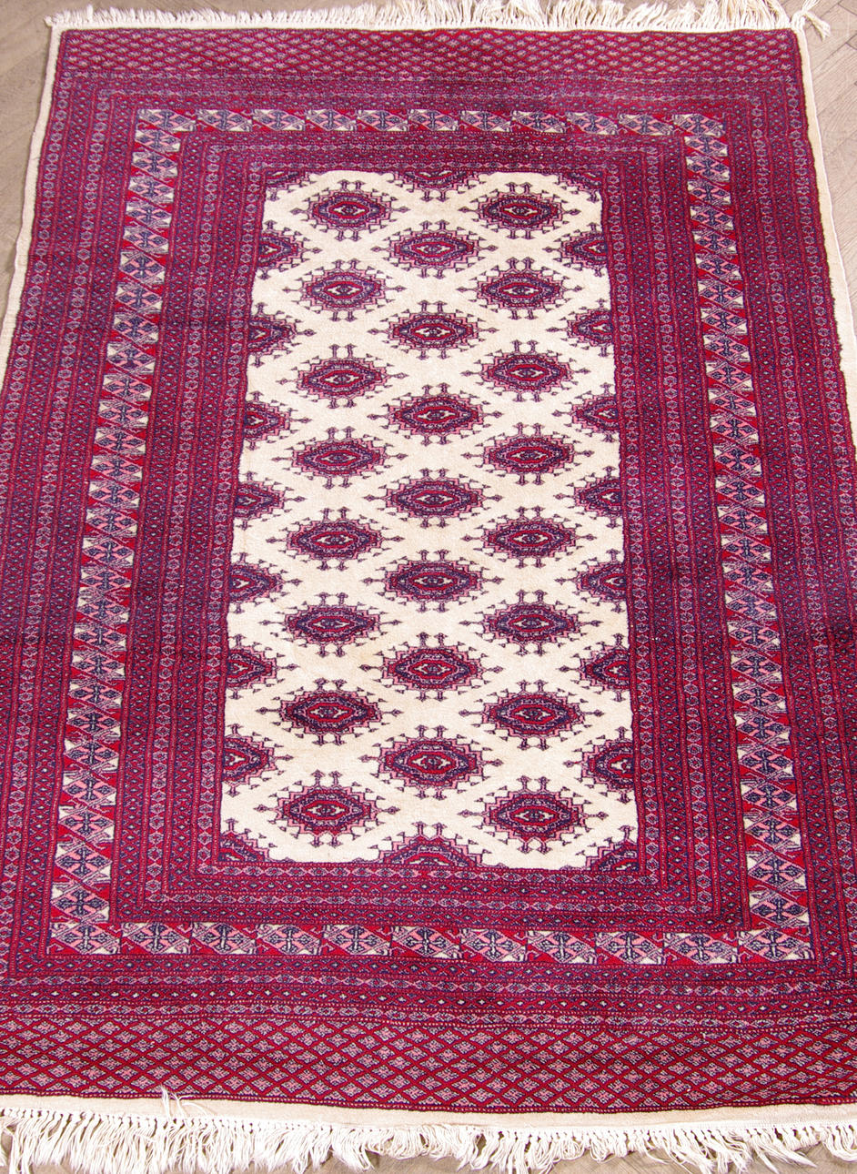 ORIENTMATTA, 185 x 131 cm.