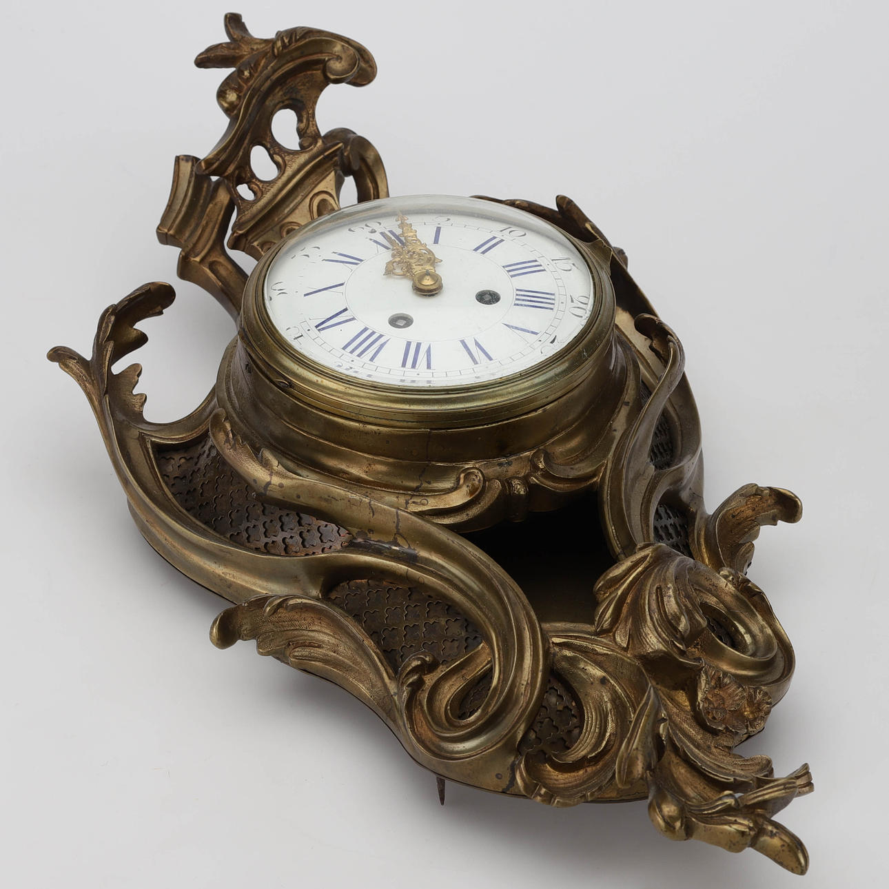 WANDUHR, Messing, Jugendstil/Rokoko, 20. Jahrhundert.