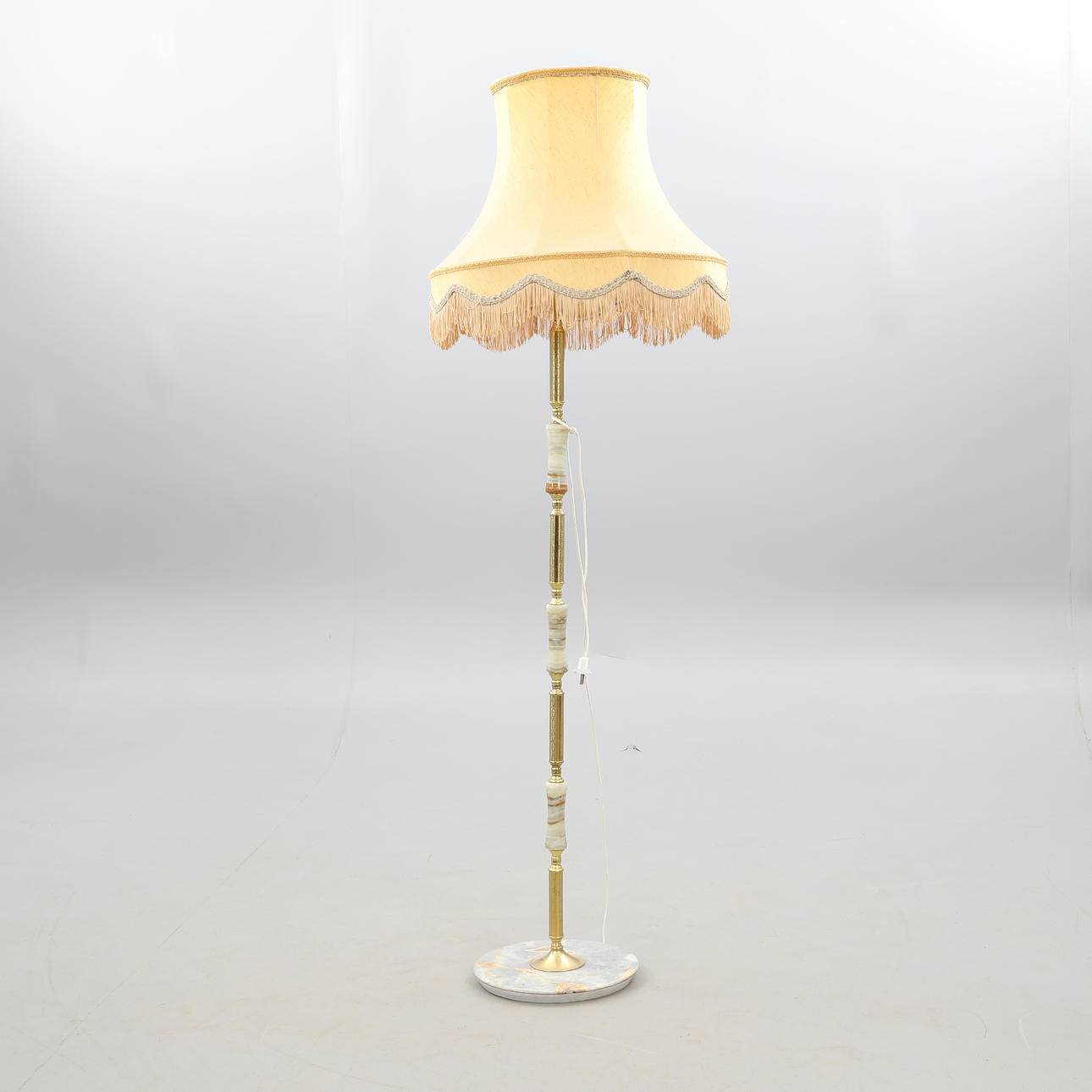 GOLVLAMPA, 1900-talets andra hälft.