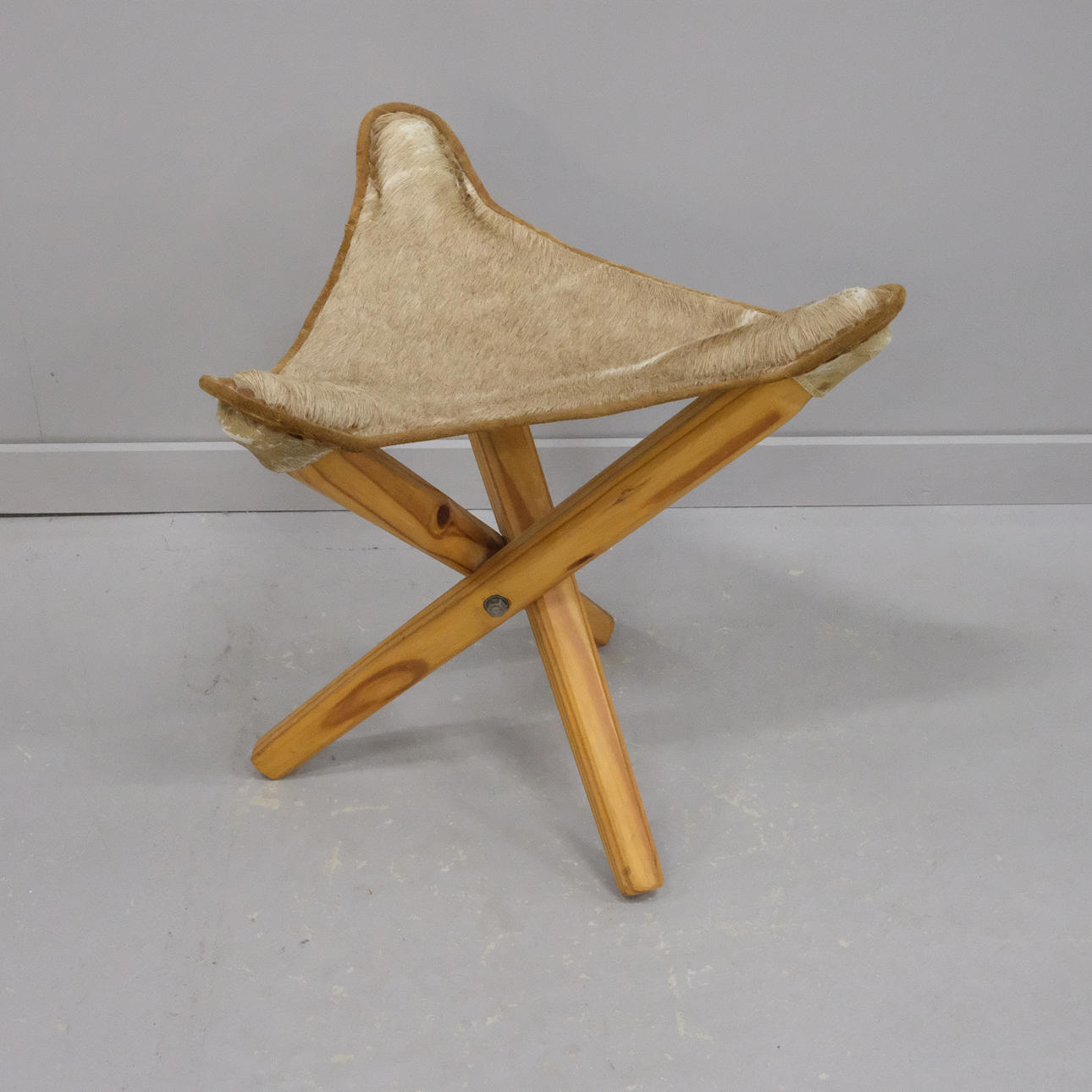 TRE-BEN STOL, JAGSTOL.