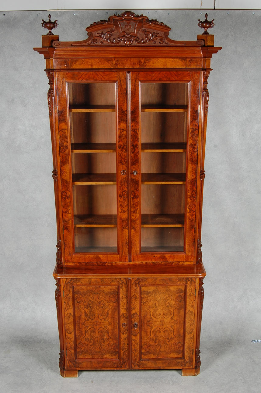 BOKSKÅP, 1800-talets slut.