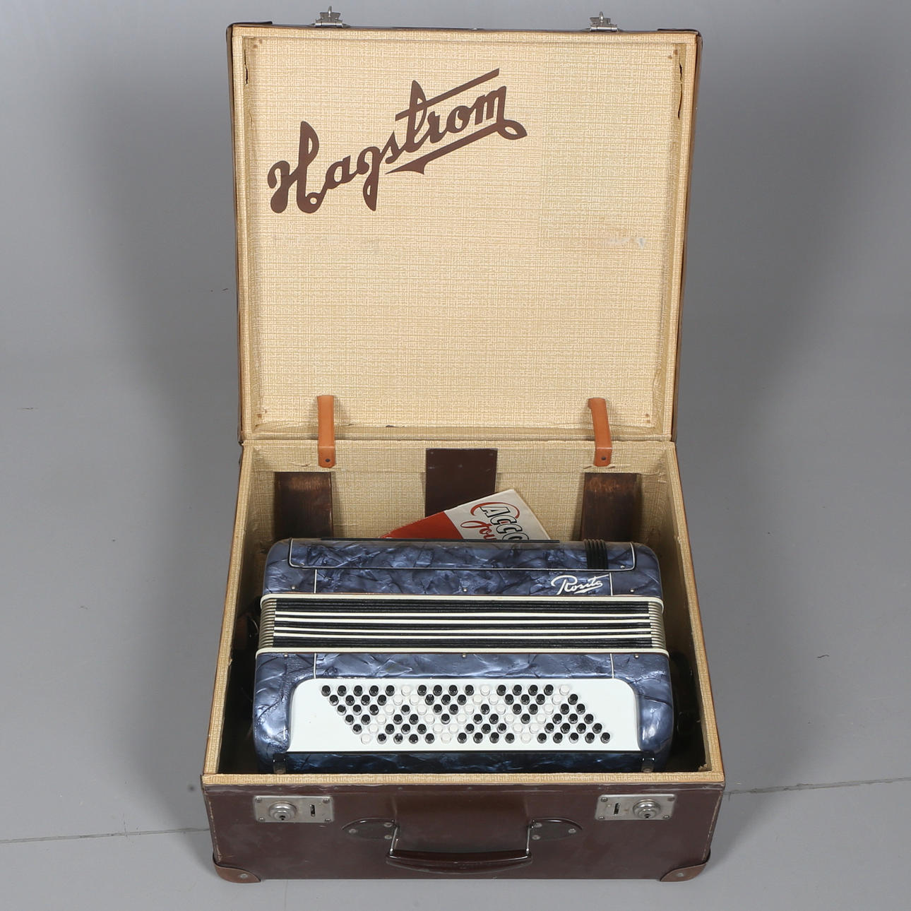 DRAGSPEL, Hagström, " Rosita ".