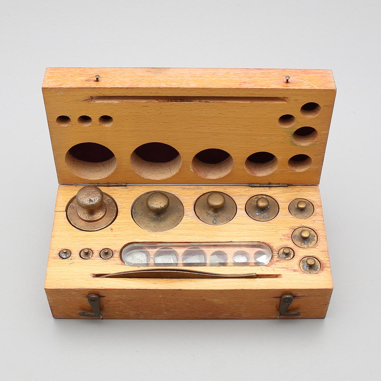 VIKTSATS, 20 delar, 1800/1900-tal.