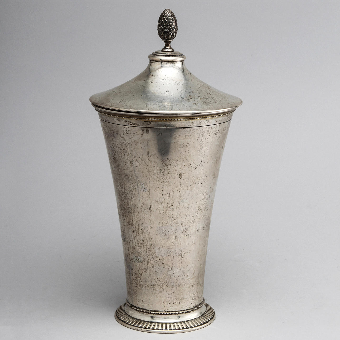 LOCKPOKAL, silver, C G Hallberg, Stockholm, vikt ca 820 gram.