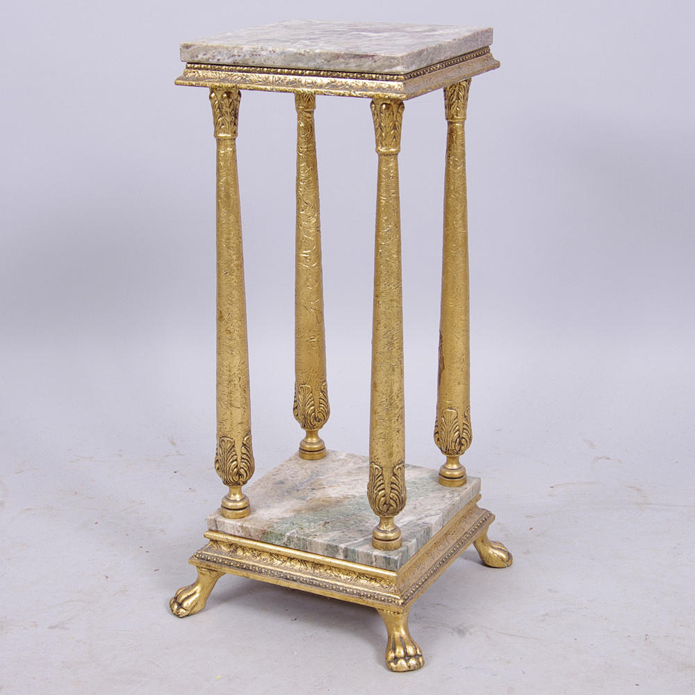 PIEDESTAL, förgylld med marmorskivor.