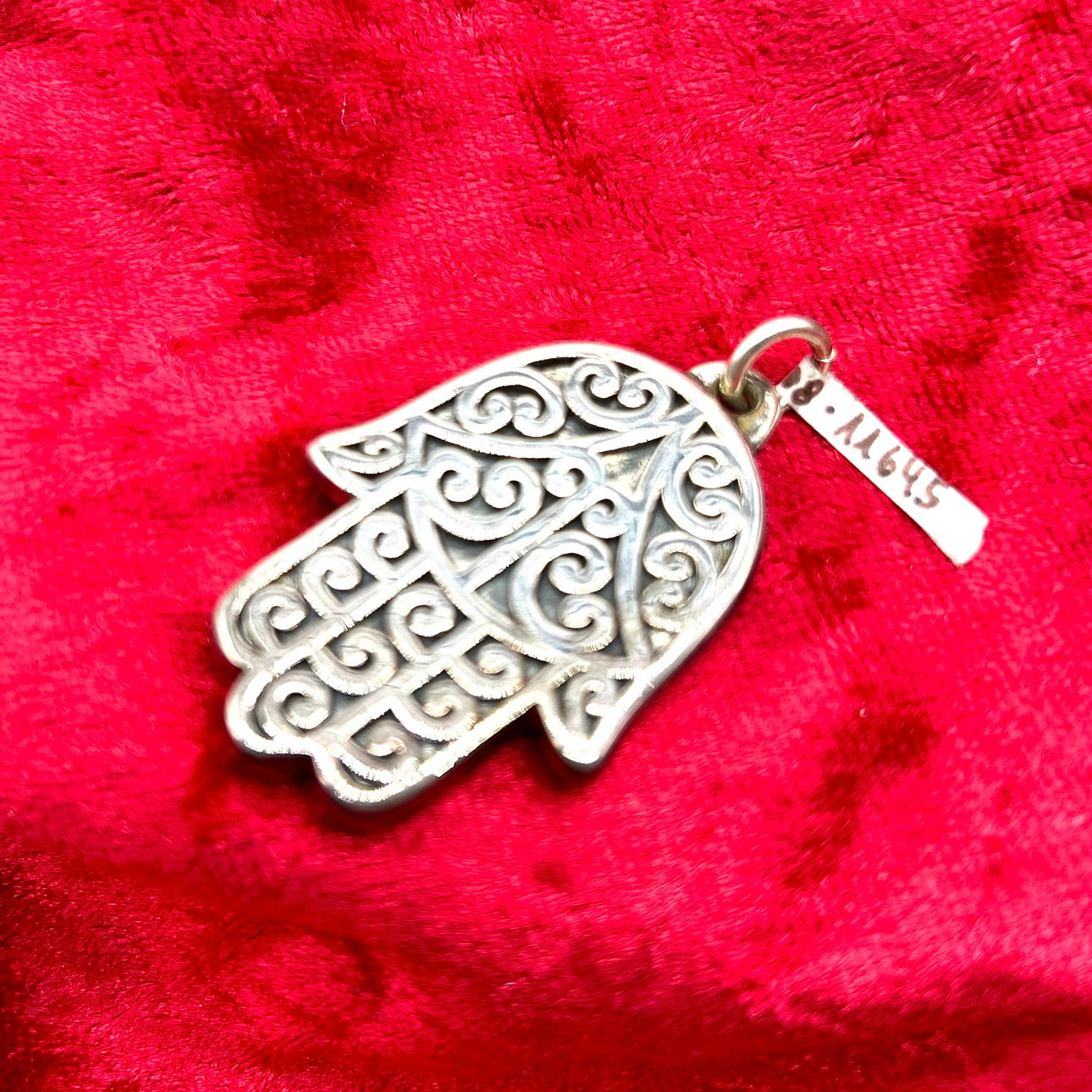 RIIPUS - FATIMAN KÄSI - 925 HOPEAA.